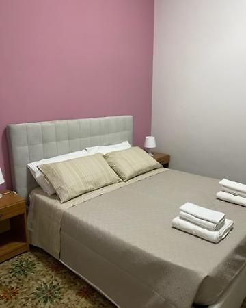 Dimora Nonna Ada Bed & Breakfast Aradeo Bagian luar foto